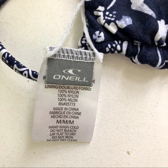 NWOT O'Neill Retro Americana Revo Tri Bikini Top - Picture 8 of 8